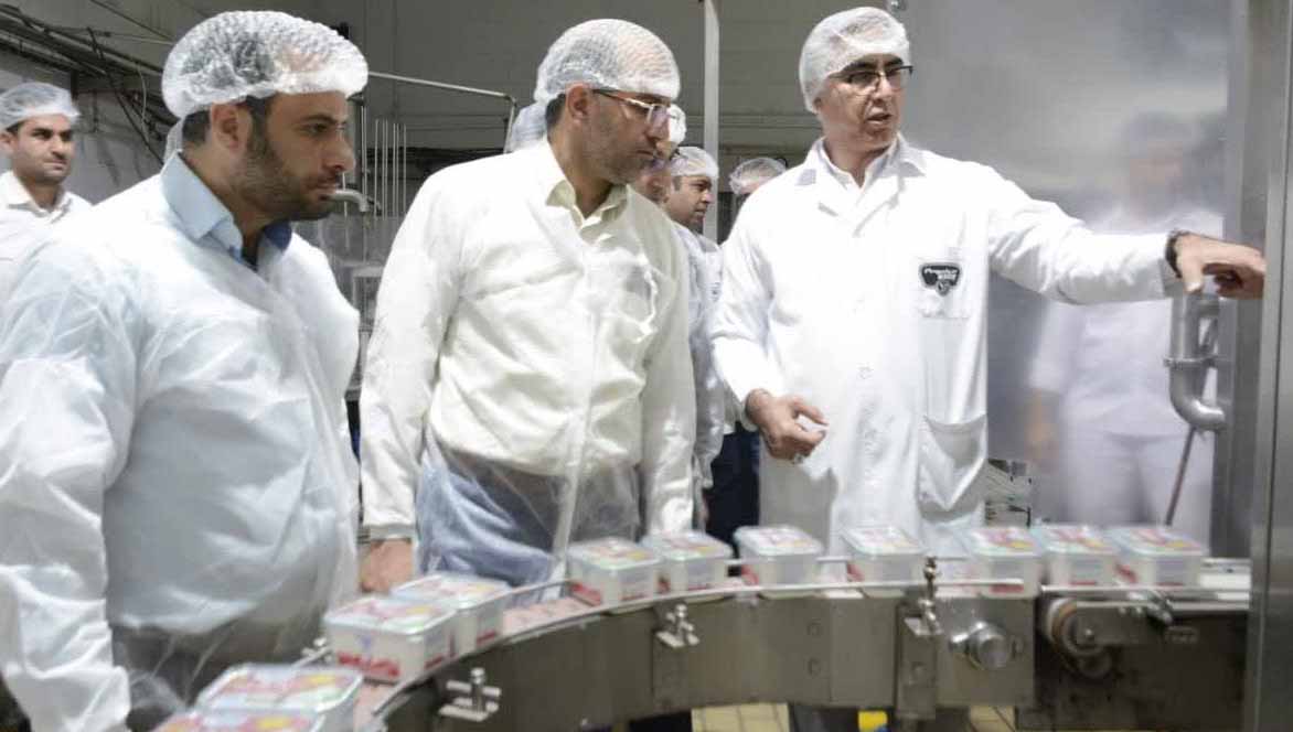 بازدید رئیس شعبه سوم تعزیرات حکومتی و مسئول ستاد تنظیم بازار فرمانداری از پگاه لرستان بازدید رئیس شعبه سوم تعزیرات حکومتی و مسئول ستاد تنظیم بازار فرمانداری از پگاه لرستان