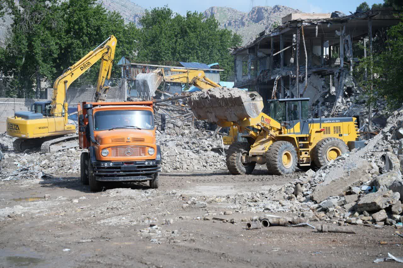 بسیج سازندگی لرستان از آواربرداری ۸۲ واحد مسکونی تا توزیع ۲۹۰ هزار پرس غذای گرم در جنگ رمضان